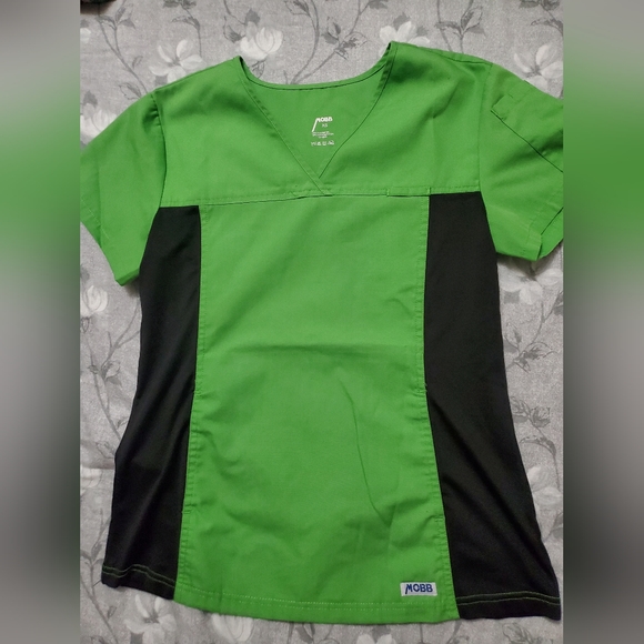 Scrub top - Picture 1 of 1